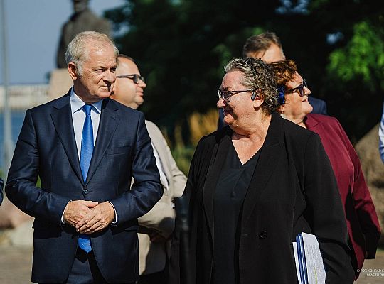 Nowy falochron dla puckiego portu. Podpisano umowę, dzięki której port będzie bezpieczniejszy i bardziej funkcjonalny.