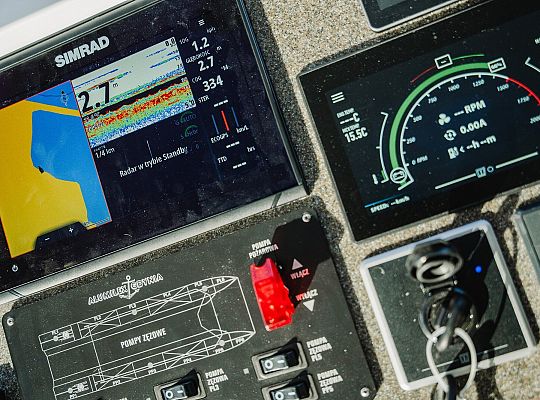 10.10.2025 na wodach Zatoki Puckiej odbyły się testy elektrycznego tramwaju wodnego