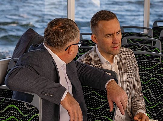 10.10.2025 na wodach Zatoki Puckiej odbyły się testy elektrycznego tramwaju wodnego